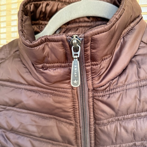 ARIAT equestrian Brown Quilted Women's Vest with pockets size M - Picture 3 of 7